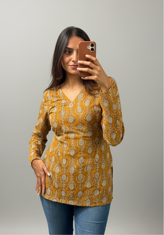 ‘Vanya’ - short kurti with full sleeves