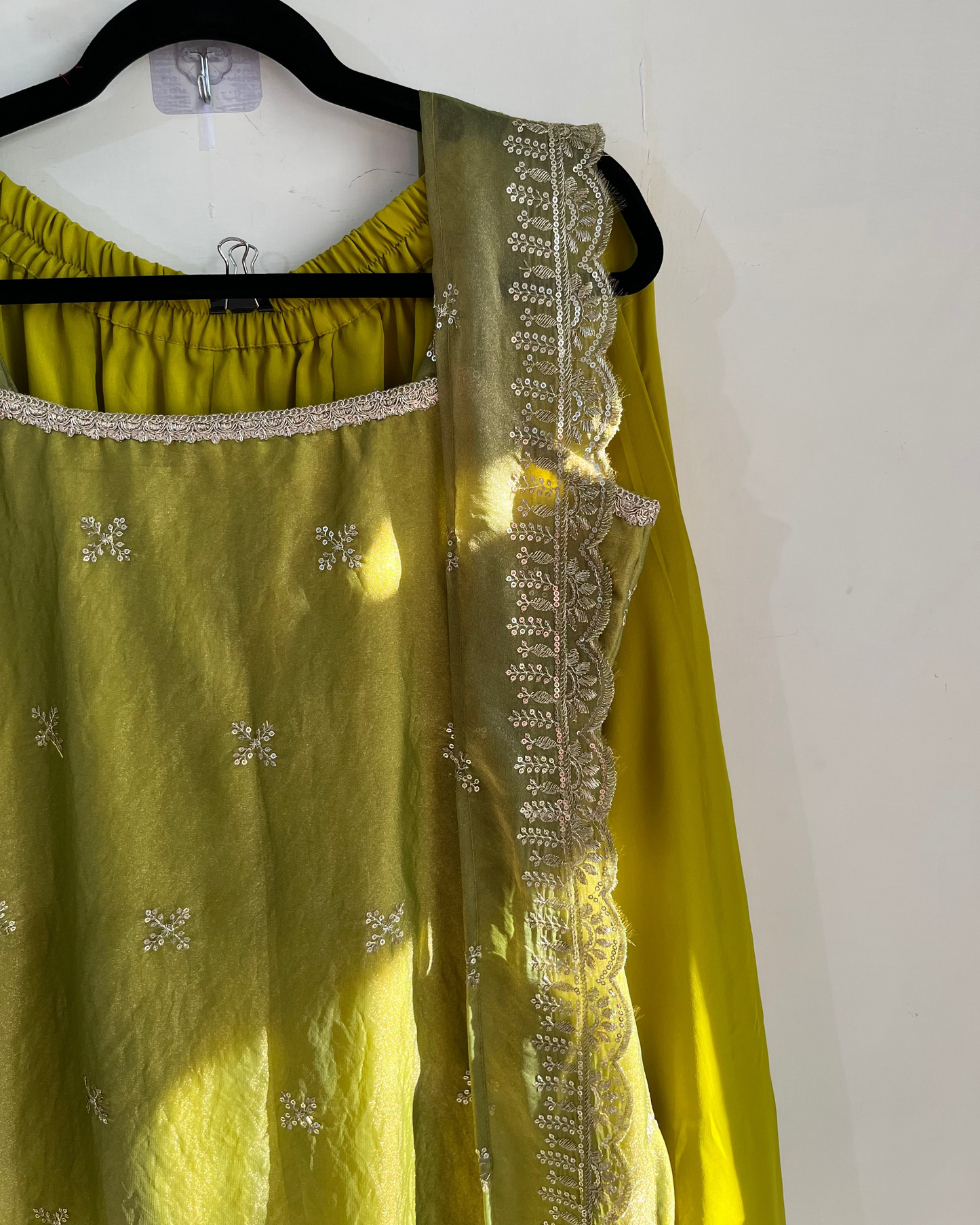 ANIKA NOOR SET